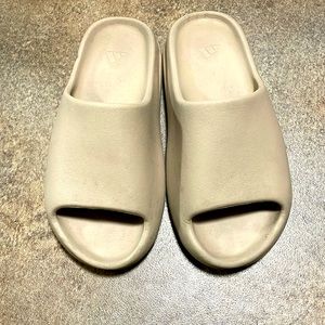Yezzy slides